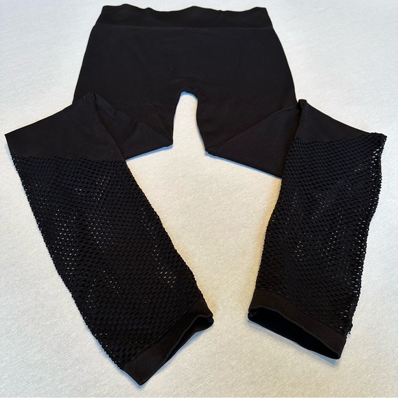 Xersion Other - 💚  Xersion 💕Nylon/Spandex With Mesh Calf Yoga or Under Long Shirt Leg …